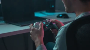 Okładka rankingu: Jakie laptopy gamingowe kupić, by grać na ultra? Ranking TOP 5 na 2026 - Hity Zakupowe 2026